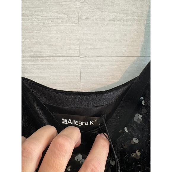 Allegra K Womens Sequined Velvet Spaghetti Strap Cami Crop Top, Black - Picture 3 of 3